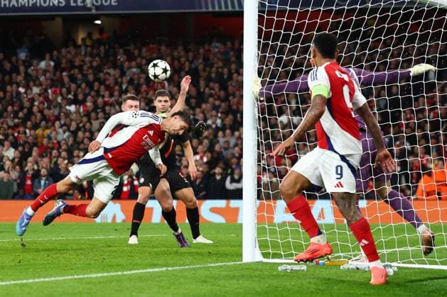 Kai Havertz of Arsenal fails to connect at the near post Arsenal v Shakhtar Donetsk, UEFA Champions League, Group Stage, Football, Emirates Stadium, London, UK, 22 Oct 2024 EDITORIAL USE ONLY No use with unauthorised audio, video, data, fixture lists, club league logos or live services. Online in-match use limited to 120 images, no video emulation. No use in betting, games or single club league player publications. Copyright: xSimonxDael Shutterstockx 14801590y