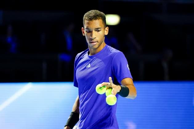 Felix Auger-Aliassime (CAN) , Tennis, Swiss Indoors ATP, Tennis Herren World Tour 500), 1 16 Finals Einzel, 2024, Felix Auger-Aliassime (CAN) vs. Sebastian Baez (ARG), 23.10.2024, St. Jakobshalle, Basel, Schweiz Basel St. Jakobshalle BS Schweiz Copyright: xGrantxHubbsx