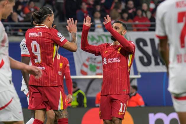 GER, Sachsen, Leipzig, Champions League RB Leipzig gegen FC Liverpool, CHL, UCL, Spieltag, Spielzeit 2024 2025, RB Arena, v.l. im Bild: Darwin Nunez (FC Liverpool - 09), Mohamed Salah (FC Liverpool - 09), Tor, Treffer, Jubel, Torjubel, Freude, Begeisterung, feiert, nach Darwin Nunez (FC Liverpool - 09), Tor zum 0:1, 23.10.2024, Copyright: HMBxMedia UwexKoch