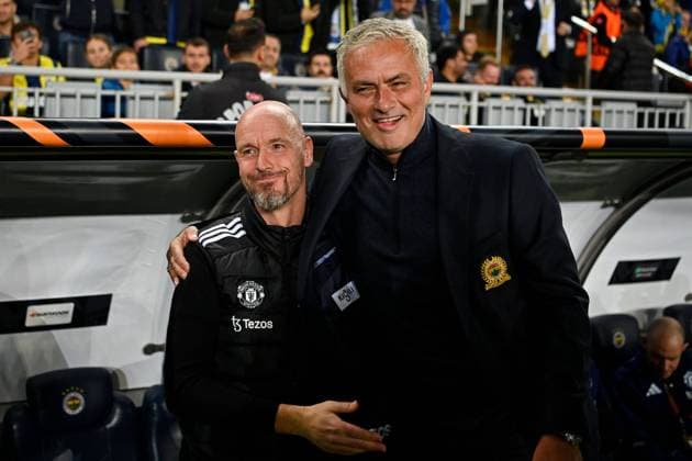 Manchester United, ManU head coach Erik ten Hag (L) and Fenerbahce S.K. head coach Josà Mourinho (R) in the technical area before kick-off Fenerbahce v Manchester United, UEFA Europa League, Group Stage, Football, Sukru Saracoglu Stadium, Istanbul, Turkey, 24 Oct 2024 EDITORIAL USE ONLY No use with unauthorised audio, video, data, fixture lists, club league logos or live services. Online in-match use limited to 120 images, no video emulation. No use in betting, games or single club league player publications. Copyright: xAlexxNicodim Shutterstockx 14801667bz