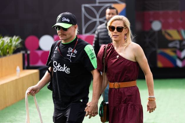 BOTTAS Valtteri (fin), Stake F1 Team Kick Sauber C44, CROMWELL Tiffany, wife of Valtteri Bottas, portrait during the Formula 1 Gran Premio de la Ciudad de Mexico 2024, 20th round of the 2024 Formula One World Championship, WM, Weltmeisterschaft from October 25 to 27, 2024 on the Autodromo Hermanos Rodriguez, in Mexico City, Mexico - F1 - MEXICO CITY GRAND PRIX 2024 DPPI Panoramic 241025_R20_MESSICO_DP_AV6_1085