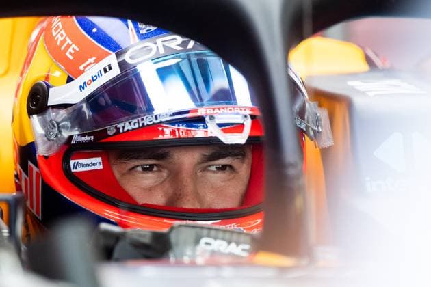 Sergio Checo Perez (Oracle Red Bull Racing, Mexiko, 11) in der Box im Cockpit, MEX, Formel 1 Weltmeisterschaft, Grand Prix von Mexiko City, Autodromo Hermanos Rodriguez, Freies Training, 26.10.2024 MEX, Formel 1 Weltmeisterschaft, Grand Prix von Mexiko City, Autodromo Hermanos Rodriguez, Freies Training, 26.10.2024 Mexico City Copyright: xEibner-Pressefoto Memmlerx EP_MMR