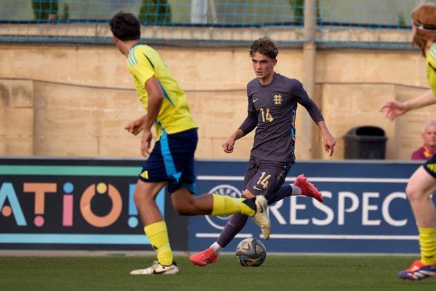 TA™ QALI, MALTA - OCTOBER 30: Max Dowman of England is in action during the UEFA European Under-17 Championship 2025 Group 1 qualifying soccer match between Sweden and England at the Centenary Stadium, Ta™ Qali, Malta on October 30, 2024. Sweden v England Under-17 Championship UEFA Qualifying 2025 UEFA_U17_QLFY_25