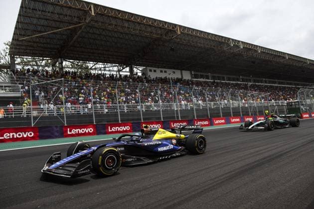 43 COLAPINTO Franco (arg), Williams Racing FW46, 44 HAMILTON Lewis (gbr), Mercedes AMG F1 Team W15, action during the Formula 1 Grande Premio de Sao Paulo 2024, 21th round of the 2024 Formula One World Championship, WM, Weltmeisterschaft from November 1 to 3, 2024 on the Interlagos Circuit, in Sao Paulo, Brazil - F1 - SAO PAULO GRAND PRIX 2024 DPPI Panoramic 241102_R21_BRASILE_DP_XB3_2237