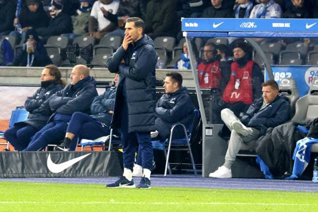 DEU, DFL, 2. FBL, Hertha BSC vs. 1.FC Koeln, 02.11.2024, Berliner Olympiastadion, Berlin, DEU, DFL, 2. FBL, Hertha BSC vs. 1.FC Koeln, im Bild Cheftrainer Cristian Fiel (Hertha BSC Berlin) DFL - regulations prohibit any use of Photographs as image sequences and or quasi-video Foto: Juergen Engler nordphoto GmbH