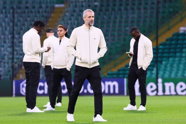 Celtic Glasgow - RB Leipzig Matchday-1 Glasgow, 04.11.2024, Celtic Park, Fussball, UEFA Champions League, 4. Spieltag , Celtic Glasgow vs. RB Leipzig, Matchday-1 , Im Bild: Pitchwalk Trainer Marco Rose (RB Leipzig), Only editorial use! Foto nur zur redaktionellen Nutzung bestimmt! , UEFA regulations prohibit any use of photographs as image sequences and or quasi-video ,