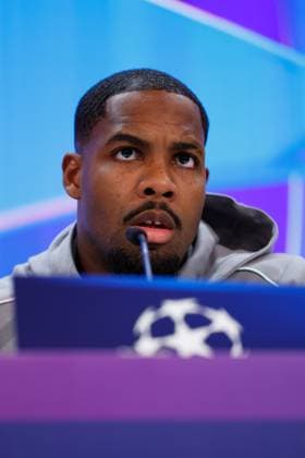 November 4, 2024, Madrid, Madrid, SPAIN: Mike Maignan of AC Milan attends his press conference, PK, Pressekonferenz ahead of the UEFA Champions League, football match against Real Madrid, at Santiago Bernabeu stadium on November 4, 2024, in Madrid, Spain. Madrid SPAIN - ZUMAa181 20241104_zaa_a181_123 Copyright: xDennisxAgyemanx