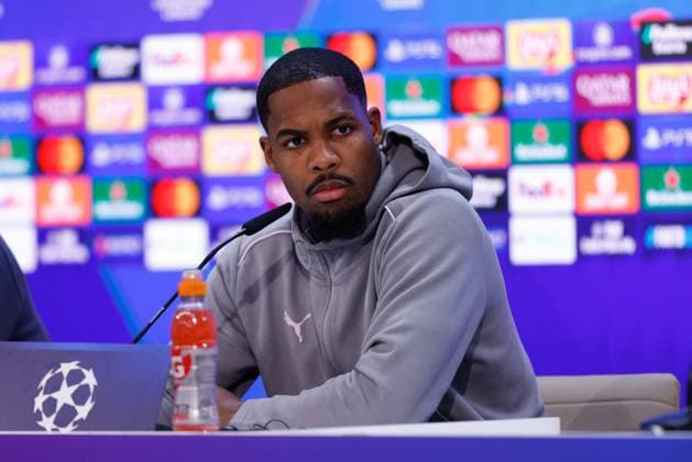 November 4, 2024, Madrid, Madrid, SPAIN: Mike Maignan of AC Milan attends his press conference, PK, Pressekonferenz ahead of the UEFA Champions League, football match against Real Madrid, at Santiago Bernabeu stadium on November 4, 2024, in Madrid, Spain. Madrid SPAIN - ZUMAa181 20241104_zaa_a181_126 Copyright: xDennisxAgyemanx