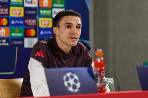 Joao Palhinha (FC Bayern Muenchen, 16) bei der Pressekonferenz, Ger, Internationale Pressekonferenz, FC Bayern Muenchen, Fussball, UEFA Champions League, 4. Spieltag, Saison 2024 2025, 05.11.2024, Ger, Internationale Pressekonferenz, FC Bayern Muenchen, Fussball, UEFA Champions League, 4. Spieltag, Saison 2024 2025, 05.11.2024 Muenchen Copyright: xEibner-Pressefoto JennixMaulx EP_JML