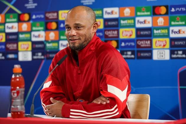 Vincent Kompany (FC Bayern Muenchen, Cheftrainer) bei der Pressekonferenz, Ger, Internationale Pressekonferenz, FC Bayern Muenchen, Fussball, UEFA Champions League, 4. Spieltag, Saison 2024 2025, 05.11.2024, Ger, Internationale Pressekonferenz, FC Bayern Muenchen, Fussball, UEFA Champions League, 4. Spieltag, Saison 2024 2025, 05.11.2024 Muenchen Copyright: xEibner-Pressefoto JennixMaulx EP_JML