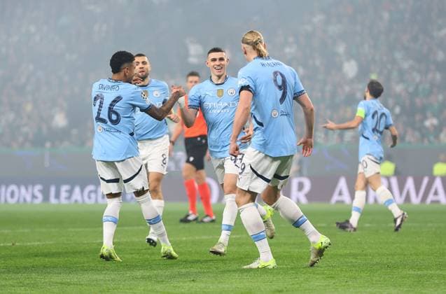 Phil Foden of Manchester City celebrates scoring the opening goal Sporting Lisbon v Manchester City, UEFA Champions League, Group Stage, Football, Estadio Jose Alvalade, Lisbon, Portugal - 05 Nov 2024 EDITORIAL USE ONLY No use with unauthorised audio, video, data, fixture lists, club league logos or live services. Online in-match use limited to 120 images, no video emulation. No use in betting, games or single club league player publications. Copyright: xMichaelxZemanek Shutterstockx 14863776w