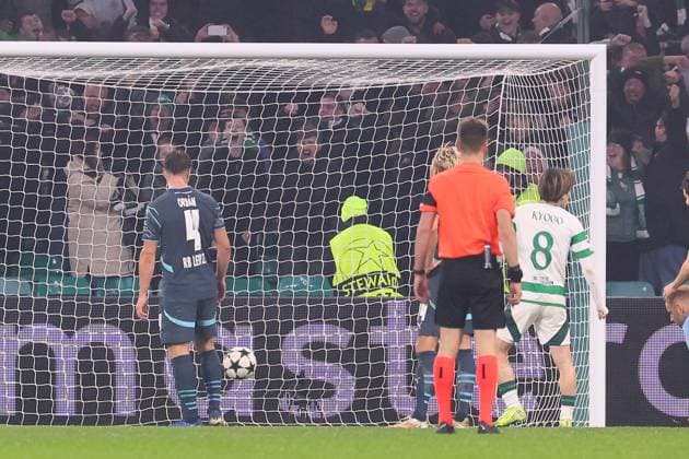 Celtic Glasgow - RB Leipzig Champions League Glasgow, 05.11.2024, Celtic Park, Fussball, UEFA Champions League, 4. Spieltag , Celtic Glasgow vs. RB Leipzig , Im Bild: Tor für Celtic, Reo Hatate ( 41, Celtic, nicht im Bild) trifft zum 3:1 , Only editorial use! Foto nur zur redaktionellen Nutzung bestimmt! , UEFA regulations prohibit any use of photographs as image sequences and or quasi-video ,