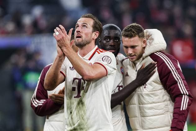 Endstand 1:0 fuer Bayern Muenchen. Die Bayern besiegen daheim Benfica Lissabon. Jubel bei Harry Kane (FC Bayern Muenchen, 09), Dayot Upamecano (FC Bayern Muenchen, 02) GER, FC Bayern Muenchen vs. SL Benfica Lissabon, Fussball, Champions League, 4. Spieltag, Spielzeit 2024 2025, 06.11.2024 DFB DFL REGULATIONS PROHIBIT ANY USE OF PHOTOGRAPHS AS IMAGE SEQUENCES AND OR QUASI-VIDEO GER, FC Bayern Muenchen vs. SL Benfica Lissabon, Fussball, Champions League, 4. Spieltag, Spielzeit 2024 2025, 06.11.2024 Muenchen Copyright: xEibner-Pressefoto RogerxBuerkex EP_RBE