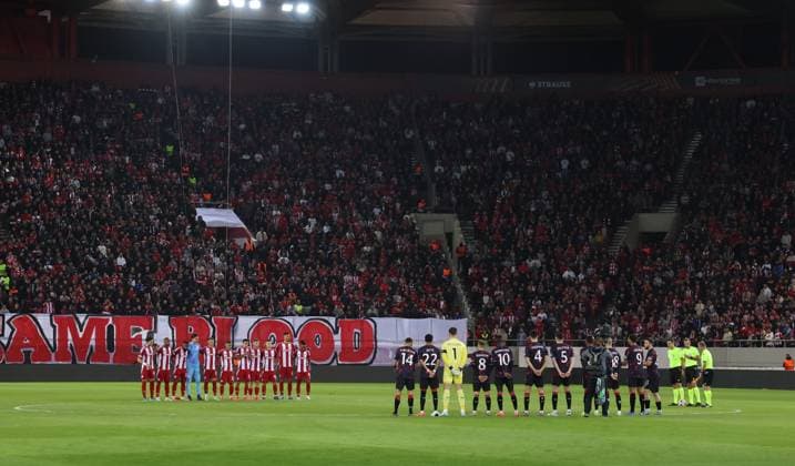 Rangers and Olympiakos players respect a minutes silence for the victims of the flooding in Valencia (Spain) Olympiakos v Rangers, UEFA Europa League, Group Stage, Football, Georgios Karaiskakis Stadium, Pireas, Greece - 07 Nov 2024 EDITORIAL USE ONLY No use with unauthorised audio, video, data, fixture lists, club league logos or live services. Online in-match use limited to 120 images, no video emulation. No use in betting, games or single club league player publications. Copyright: xCostasxBaltas Shutterstockx 14878028n