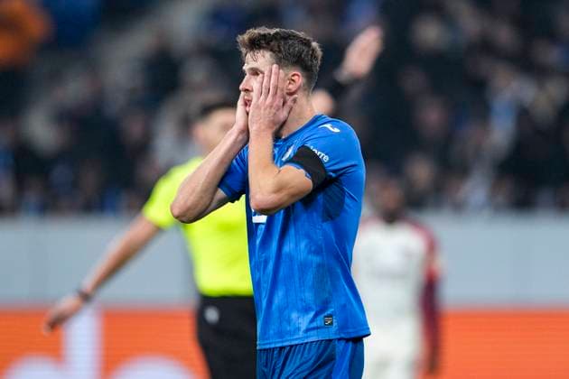 Anton Stach (Hoffenheim, 16), Spieler der TSG 1899 Hoffenheim, enttäuscht schauend, Enttäuschung, Frustration, disappointed, pessimistisch, Einzelbild, Einzelfoto, Aktion, Action, 07.11.2024, Sinsheim (Deutschland), Fussball, UEFA Europa League, Gruppenphase, TSG 1899 Hoffenheim - Olympique Lyon, 07.11.2024, Sinsheim (Deutschland), Fussball, UEFA Europa League, Gruppenphase, TSG 1899 Hoffenheim - Olympique Lyon, DFB DFL REGULATIONS PROHIBIT ANY USE OF PHOTOGRAPHS AS IMAGE SEQUENCES AND OR QUASI-VIDEO.