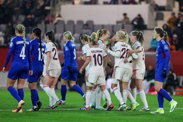 Jubel zum Tor zum 2:0 durch einen Elfmeter von Giulia Gwinn (FC Bayern Muenchen, 07), Torujubel, Team jubelt mit, FC Bayern Muenchen vs. Valerenga IF, Fussball, UEFA Women s Champions League, Gruppenrunde, 3. Spieltag, Saison 2024 2025, 12.11.2024, FC Bayern Muenchen vs. Valerenga IF, Fussball, UEFA Women s Champions League, Gruppenrunde, 3. Spieltag, Saison 2024 2025, 12.11.2024 Muenchen Copyright: xEibner-Pressefoto JennixMaulx EP_JML