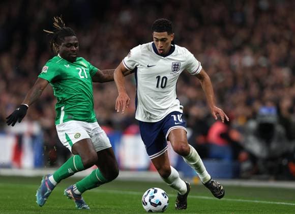 . - England v Republic of Ireland, UEFA Nations League, League B, Group B2, Wembley Stadium, London, England. - 17th November 2024. Daniel Weir Crystal Pix Daniel Weir Crystal Pix Jude Bellingham of England & Real Madrid is tackled by Festy Ebosele of Republic of Ireland & Watford. - England v Republic of Ireland, UEFA Nations League, League B, Group B2, Wembley Stadium, London, England. - 17th November 2024. Daniel Weir Crystal Pix London Wembley Stadium England Copyright: xDanxWeirx CP_England_Ireland_29