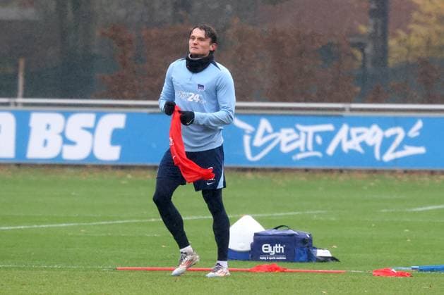 DEU, DFL, 2. FBL Hertha BSC, Training, 19.11.2024, Sportforum, Berlin, DEU, DFL, 2. FBL Hertha BSC, Training, im Bild Fabian Reese (Hertha BSC Berlin 11) DFL - regulations prohibit any use of Photographs as image sequences and or quasi-video Foto: Juergen Engler nordphoto GmbH
