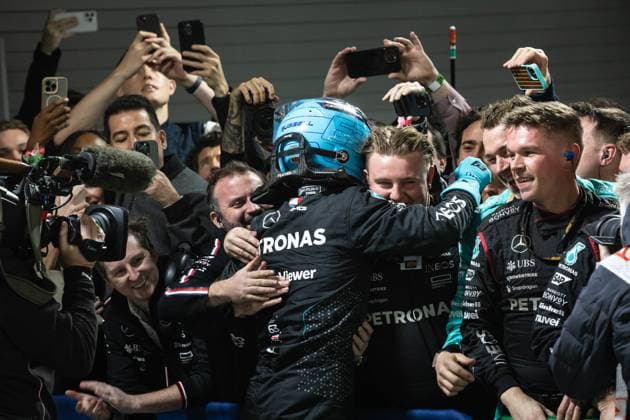 George Russell (UK, Mercedes AMG Petronas F1 Team 63), Sieger des Großen Preises von Las Vegas. USA, Formel 1 Weltmeisterschaft, Grand Prix von Las Vegas, Las Vegas Strip Circuit, 23.11.2024 USA, Formel 1 Weltmeisterschaft, Grand Prix von Las Vegas, Las Vegas Strip Circuit, 23.11.2024 Las Vegas Copyright: xEibner-Pressefoto ThomasxFuesslerx EP_TFR