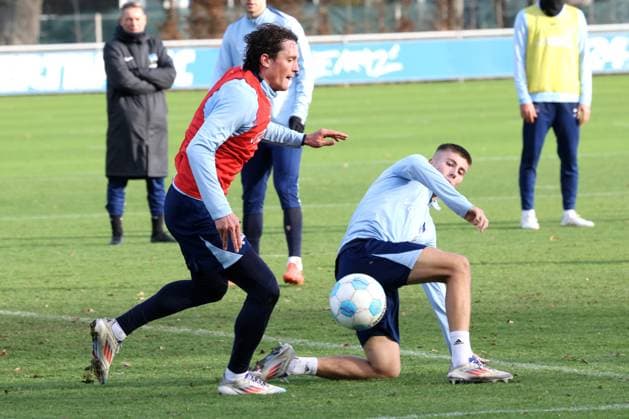 DEU, DFL, 2. FBL Hertha BSC, Training, 25.11.2024, Sportforum, Berlin, DEU, DFL, 2. FBL Hertha BSC, Training, im Bild Fabian Reese (Hertha BSC Berlin 11), Gustav Christensen (Hertha BSC Berlin 26) DFL - regulations prohibit any use of Photographs as image sequences and or quasi-video Foto: Juergen Engler nordphoto GmbH