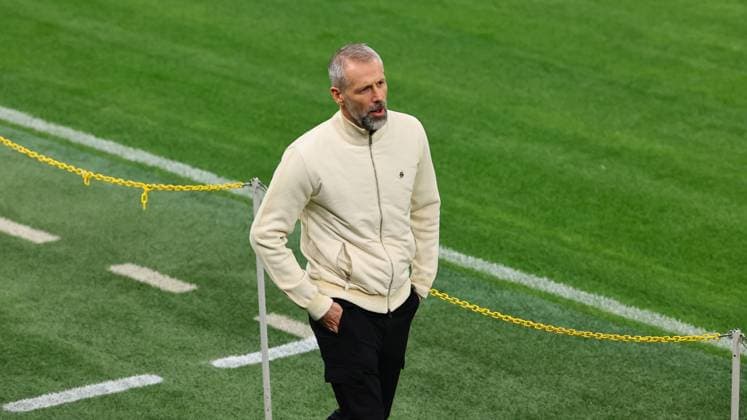 RB Leipzig - Platzbegehung Champions League Mailand, 25.11.2024, Giuseppe-Meazza-Stadion, Fussball, Champions League, Matchday-1, RB Leipzig vs. Inter Mailand am 26 11 2024 , RB Leipzig Platzbegehung , Im Bild: Trainer Marco Rose, RB Leipzig ,