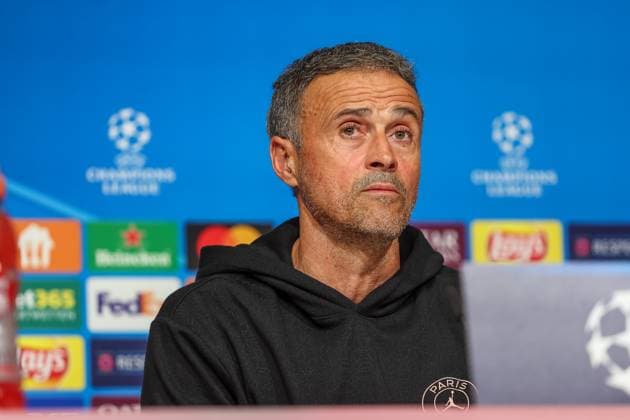 Luis Enrique Martinez Garcia (Paris Saint-Germain, PSG, Head-Coach) bei der Pressekonferenz, Ger, Internationale Pressekonferenz, Paris Saint-Germain, PSG, Fussball, UEFA Champions League, 5. Spieltag, Saison 2024 2025, 25.11.2024, Ger, Internationale Pressekonferenz, Paris Saint-Germain, PSG, Fussball, UEFA Champions League, 5. Spieltag, Saison 2024 2025, 25.11.2024 Muenchen Copyright: xEibner-Pressefoto JennixMaulx EP_JML