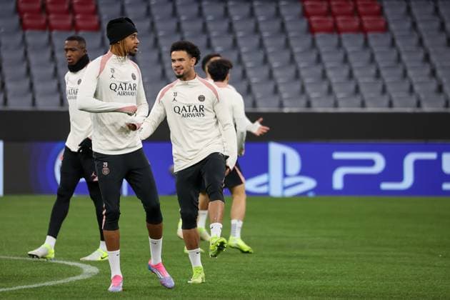 Warren Zaire-Emery (Paris Saint-Germain, PSG, 33) mit Bradley Barcola (Paris Saint-Germain, PSG, 29) beim Training, Ger, Abschlusstraining, Paris Saint-Germain, PSG, Fussball, UEFA Champions League, 5. Spieltag, Saison 2024 2025, 25.11.2024, Ger, Abschlusstraining, Paris Saint-Germain, PSG, Fussball, UEFA Champions League, 5. Spieltag, Saison 2024 2025, 25.11.2024 Muenchen Copyright: xEibner-Pressefoto JennixMaulx EP_JML