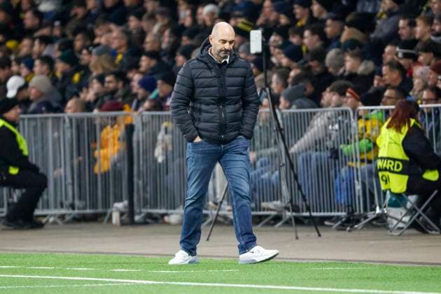 Joël Magnin, Joel Magnin (BSC Young Boys, Trainer) , Fussball, UEFA Champions League, 5. Spieltag, 2024 2025, Young Boys Bern vs. Atalanta Bergamo, 26.11.2024, Stadion Wankdorf, Bern, Schweiz Bern Stadion Wankdorf Kanton Bern Schweiz Copyright: xGrantxHubbsx
