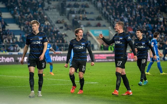 Fussball, Herren, Saison 2024 2025, 2. Bundesliga (14. Spieltag), 1. FC Magdeburg - Hertha BSC, v. l. Luca Schuler (Hertha BSC), Fabian Reese (Hertha BSC), Michael Cuisance (Hertha BSC), Ibrahim Maza (Hertha BSC), Jubel nach Tor zum 1:3, 29.11. 2024,