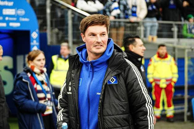 Merlin Polzin (Hamburger SV, Co-Trainer) GER, Hamburger SV vs. SV Darmstadt 98, Fussball, 2. Bundesliga, Spieltag 15, Saison 2024 2025, 08.12.2024 DFL REGULATIONS PROHIBIT ANY USE OF PHOTOGRAPHS AS IMAGE SEQUENCES AND OR QUASI-VIDEO GER, Hamburger SV vs. SV Darmstadt 98, Fussball, 2. Bundesliga, Spieltag 15, Saison 2024 2025, 08.12.2024 Hamburg