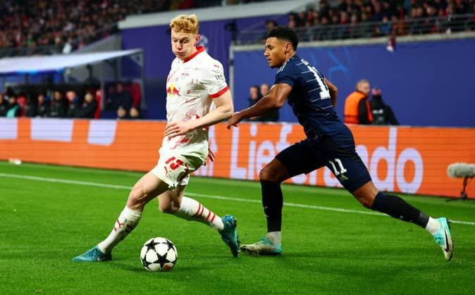 Nicolas Seiwald of RB Leipzig and Ollie Watkins of Aston Villa. RB Leipzig v Aston Villa, UEFA Champions League, Group Stage, Football, Red Bull Arena, Leipzig, Germany - 10 Dec 2024 EDITORIAL USE ONLY No use with unauthorised audio, video, data, fixture lists, club league logos or live services. Online in-match use limited to 120 images, no video emulation. No use in betting, games or single club league player publications. Copyright: xJamesxMarsh Shutterstockx 14984467dv