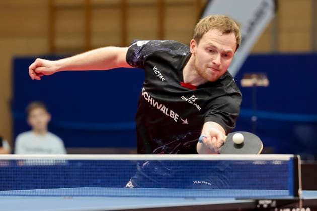 Benedikt Duda (TTC Schwalbe Bergneustadt) kontrolliert den Ball, 1. Tischtennis Bundesliga der Herren, TTC Schwalbe Bergneustadt vs Borussia Duesseldorf, Burstenhalle am 11. December 2024 in Bergneustadt, Deutschland. (Foto von Marco Steinbrenner DeFodi Images) Benedikt Duda (TTC Schwalbe Bergneustadt) controls the ball, 1. Tischtennis Bundesliga der Herren, TTC Schwalbe Bergneustadt vs Borussia Duesseldorf, Burstenhalle, December 11, 2024 in Bergneustadt, Germany. (Photo by Marco Steinbrenner DeFodi Images) Defodi-700_berg_dus_20241211_086