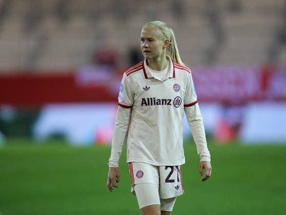München, Deutschland, 12. Dezember 2024: Fussball, Frauen, Champions League, 5.Spieltag, Saison 2024 2025, FC Bayern München - Juventus Turin, Campus Pernille Harder (FC Bayern München) Kopf, Oberkörper, stehend