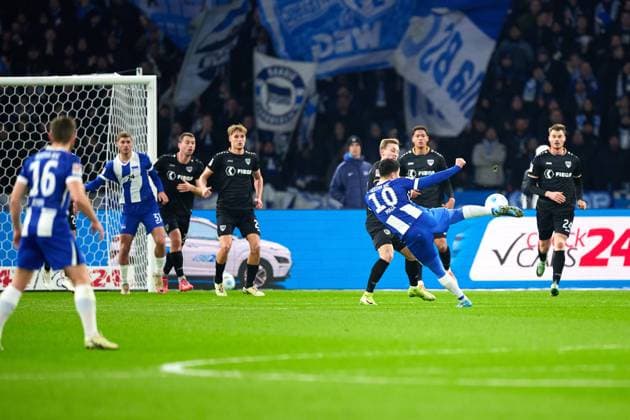 Ibrahim Maza (Hertha BSC, 10), GER, Hertha BSC vs. SC Preussen Muenster, Fussball Herren, 2. Bundesliga, Saison 2024 2025, 16. Spieltag, 13.12.2024. (DFL REGULATIONS PROHIBIT ANY USE OF PHOTOGRAPHS AS IMAGE SEQUENCES AND OR QUASI - VIDEO). GER, Hertha BSC vs. SC Preussen Muenster, Fussball Herren, 2. Bundesliga, Saison 2024 2025, 16. Spieltag, 13.12.2024. Berlin