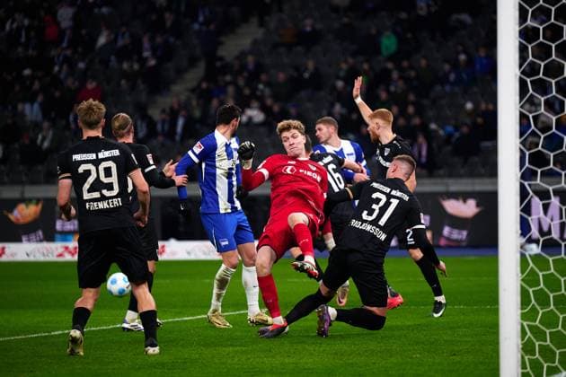Johannes Schenk (SC Preussen Muenster, 01), GER, Hertha BSC vs. SC Preussen Muenster, Fussball Herren, 2. Bundesliga, Saison 2024 2025, 16. Spieltag, 13.12.2024. (DFL REGULATIONS PROHIBIT ANY USE OF PHOTOGRAPHS AS IMAGE SEQUENCES AND OR QUASI - VIDEO). GER, Hertha BSC vs. SC Preussen Muenster, Fussball Herren, 2. Bundesliga, Saison 2024 2025, 16. Spieltag, 13.12.2024. Berlin