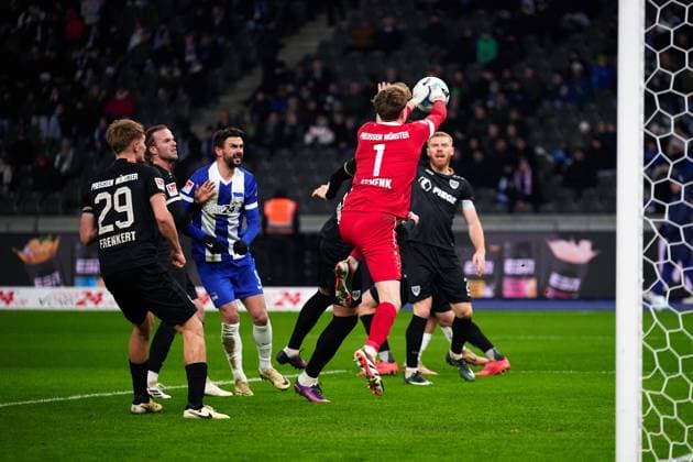 Johannes Schenk (SC Preussen Muenster, 01), GER, Hertha BSC vs. SC Preussen Muenster, Fussball Herren, 2. Bundesliga, Saison 2024 2025, 16. Spieltag, 13.12.2024. (DFL REGULATIONS PROHIBIT ANY USE OF PHOTOGRAPHS AS IMAGE SEQUENCES AND OR QUASI - VIDEO). GER, Hertha BSC vs. SC Preussen Muenster, Fussball Herren, 2. Bundesliga, Saison 2024 2025, 16. Spieltag, 13.12.2024. Berlin