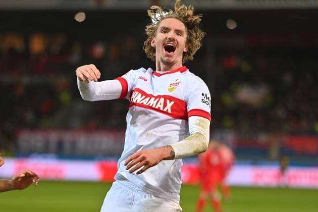 Torjubel Nick WOLTEMADE (VFB Stuttgart) nach Tor zum 1-3, Jubel,Freude,Begeisterung, Aktion,Einzelbild,angeschnittenes Einzelmotiv,Halbfigur,halbe Figur. Fussball 1. Bundesliga Saison 2024 2025, 14.Spieltag, Spieltag14 1.FC Heidenheim - VfB Stuttgart 13 am 15.12.2024, VOITH ARENA