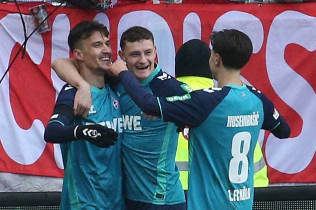 1:0 Köln durh Dejan Ljubicic (7, FC Köln) 22.12.2024, Fußball, 2. Bundesliga, 1. FC Kaiserslautern - 1. FC Köln, 17. Spieltag, Saison 2024 25, Fritz Walter Stadion, Kaiserslautern, Deutschland, zmdz, ** DFB & DFL regulations prohibit any use of photographs as image sequences and or quasi-video. ** 1. FC Kaiserslautern - 1. FC Köln