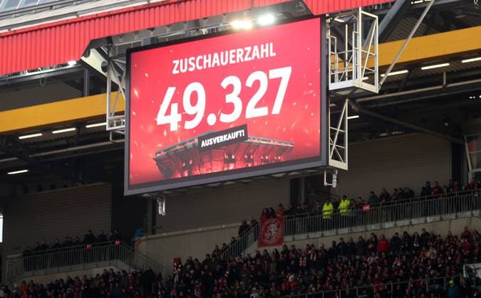 49.327 Zuschauer verfolgen das letzte Spiel des Jahres im ausverkauften Fritz-Walter-Stadion 22.12.2024, Fußball, 2. Bundesliga, 1. FC Kaiserslautern - 1. FC Köln, 17. Spieltag, Saison 2024 25, Fritz Walter Stadion, Kaiserslautern, Deutschland, zmdz, ** DFB & DFL regulations prohibit any use of photographs as image sequences and or quasi-video. ** 1. FC Kaiserslautern - 1. FC Köln