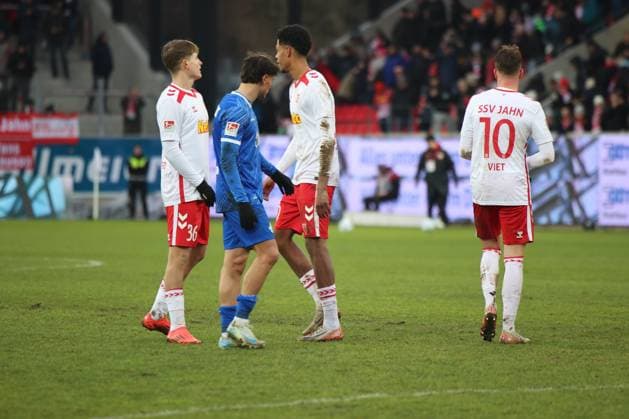 Guille Bueno (Darmstadt 1898 e.V., 3), Christian Viet (SSV Jahn Regensburg, 10), Noah Ganaus (SSV Jahn Regensburg, 20), GER, SSV Jahn Regensburg vs. SV Darmstadt 98, Fussball, 2.Bundesliga, 17. Spieltag, Spielzeit 2024, 22.12.2024 (DFB DFL regulations prohibit any use of photographs as image sequences and or quasi-video) GER, SSV Jahn Regensburg vs. SV Darmstadt 98, Fussball, 2. Bundesliga, 17. Spieltag, Spielzeit 2024, 22.12.2024 Regensburg