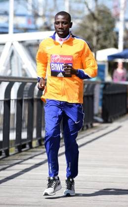 Track and Field: London Marathon-Elite Men Photocall Stanley Biwott (KEN) poses at the Tower Bridge prior to the 2016 London Marathon in London on Wednesday, April 20, 2016. Photo by Jiro Mochizuki London England United Kingdom EDITORIAL USE ONLY Copyright: xImagexofxSportx JiroxMochizukix iosphotos137022