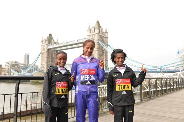Track and Field: London Marathon-Elite Women Photocall Mare Dibaba (ETH), Aselefech Mergia (ETH) and Tigist Tufa (ETH) pose at the Tower Bridge prior to the 2016 London Marathon in London on Thursday, April 21, 2016. Photo by Jiro Mochizuki London England United Kingdom EDITORIAL USE ONLY Copyright: xImagexofxSportx JiroxMochizukix iosphotos137046