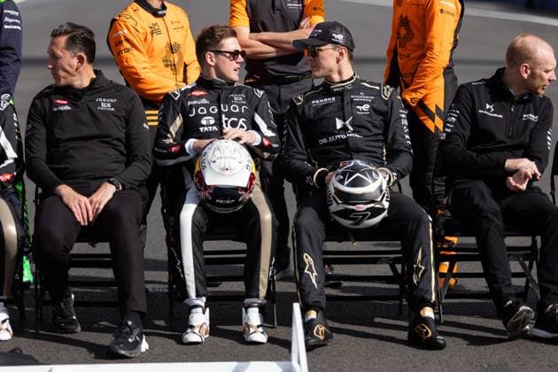 2025 FORMULA E MEXICO CITY ePRIX GUNTHER Maximilian (ger), DS Penske, DS E-Tense FE25, portrait CASSIDY Nick (nzl), Jaguar TCS Racing, Jaguar I-Type 7, portrait during the Mexico City ePrix, 2nd round of the 2024-25 ABB FIA Formula E World Championship, WM, Weltmeisterschaft on the Autodromo Hermanos Rodriguez from January 10 to 11, 2025 in Mexico City, Mexico - Copyright: xJoaoxFilipex