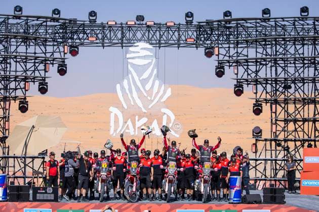 DAKAR 2025 - CEREMONY AND FINISH PODIUM 09 BRABEC Ricky (usa), Honda, Monster Energy Honda HRC, FIM W2RC, Motul, RallyGP, 42 VAN BEVEREN Adrien (fra), Honda, Monster Energy Honda HRC, Motul, RallyGP, 68 SCHAREINA Tosha (spa), Honda, Monster Energy Honda HRC, Motul, RallyGP, 10 HOWES Skyler (usa), Honda, Monster Energy Honda HRC, FIM W2RC, Motul, RallyGP, action during the Ceremony and Finish Podium of the Dakar 2025 on January 17, 2025 in Subaytah, Saudi Arabia - SubaytahSaudi Arabia Copyright: xJULIENxDELFOSSEx