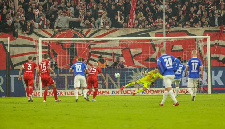 GER, Düsseldorf, Fortuna Düsseldorf vs SV Darmstadt 98, 2. Bundesliga, Fussball, DFB, Spielzeit 2024 2025, Merkur Spiel-Arena, 18. Spieltag, im Bild: Elfmetertor für SV Darmstadt 98 DFB DFL REGULATIONS PROHIBIT ANY USE OF PHOTOGRAPHS AS IMAGE SEQUENCES AND OR QUASI-VIDEO, 15.12.2024,