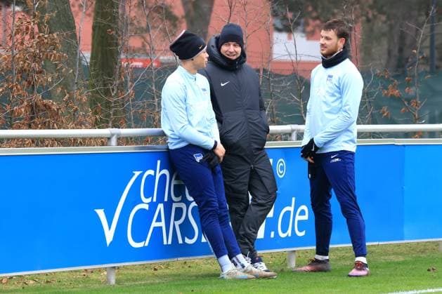 DEU, DFL, 2. FBL Hertha BSC, Training, 21.01.2025, Sportforum, Berlin, DEU, DFL, 2. FBL Hertha BSC, Training, im Bild Derry Scherhant (Hertha BSC Berlin 39), Pascal Klemens (Hertha BSC Berlin 41) DFL - regulations prohibit any use of Photographs as image sequences and or quasi-video Foto: Juergen Engler nordphoto GmbH