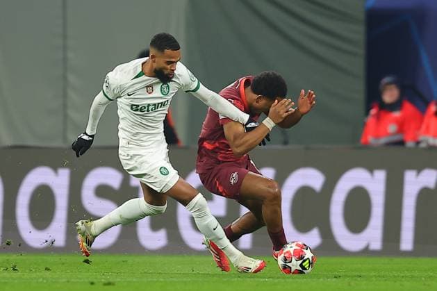 RB Leipzig - Sporting Lissabon Champions League Leipzig, 22.01.2025, Red Bull Arena, Fussball, Männer, Saison 2024 2025, UEFA Champions League, 7. Spieltag , RB Leipzig - Sporting Lissabon , Im Bild v.l.: Jerry St. Juste (3, Sporting) und Lois Openda (11, RB Leipzig) ,