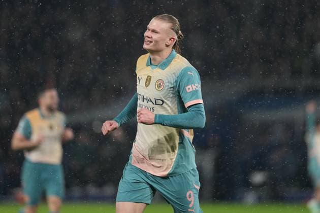 Erling Haaland of Manchester City wheels away after he puts his side 2-0 ahead Paris Saint-Germain v Manchester City, UEFA Champions League, Group Stage, Football, Parc des Princes, Paris, France - 22 Jan 2025 EDITORIAL USE ONLY No use with unauthorised audio, video, data, fixture lists, club league logos or live services. Online in-match use limited to 120 images, no video emulation. No use in betting, games or single club league player publications. Copyright: xDavexWinter Shutterstockx 15108890gd