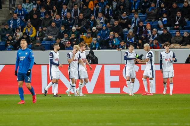 Torjubel Tottenham Hotspur beim 0:2 durch Heung-min Son (Tottenham Hotspur, 07) , Fussball, UEFA Europa League, 7. Spieltag, 2024 2025, TSG Hoffenheim vs. Tottenham Hotspur, 23.01.2025, Rhein-Neckar-Arena, Sinsheim, Deutschland Sinsheim Rhein-Neckar-Arena Baden-Württemberg Deutschland Copyright: xGrantxHubbsx