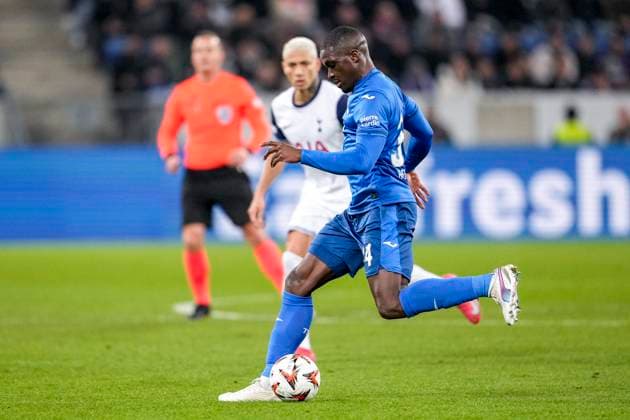 Stanley Pierre Nsoki (N Soki, Hoffenheim, 34), am Ball, Freisteller, Ganzkörper, Einzelbild, Einzelfoto, Aktion, Action, 23.01.2025, Sinsheim (Deutschland), Fussball, UEFA Europa League, Gruppenphase, TSG 1899 Hoffenheim - Tottenham Hotspur, EVENT REGULATIONS PROHIBIT ANY USE OF PHOTOGRAPHS AS IMAGE SEQUENCES AND OR QUASI-VIDEO.